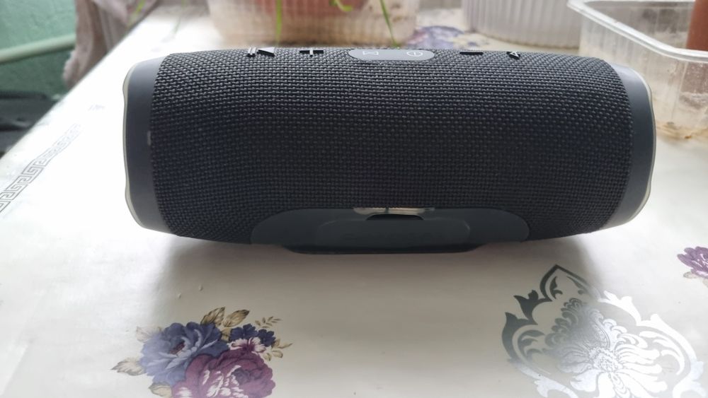 Boxa jbl charge 3 cu baterie noua