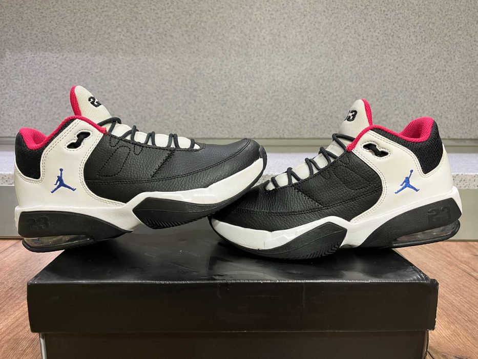 ОРИГИНАЛНИ *** Nike Air Jordan Max Aura 3 Black/Medium Blue-White