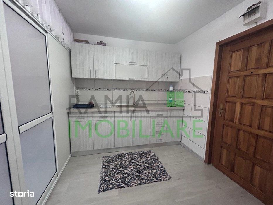 Garsoniera 22mp etaj 2 de vanzare