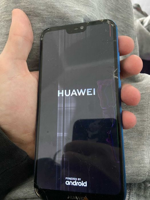 Vând urgent telefon Huawei.