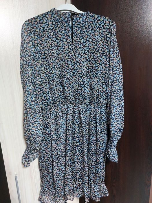 Нова детска рокля "Reserved" 164