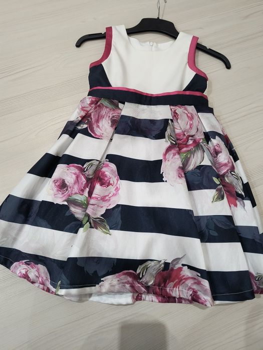 Рокля за момичета