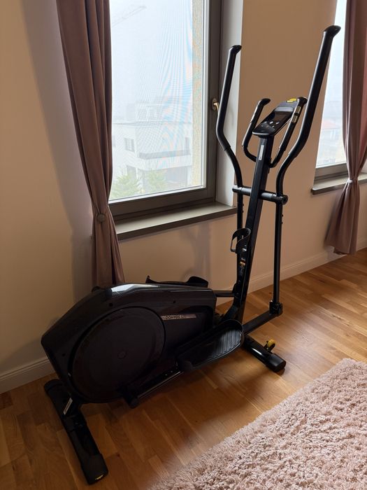 Bicicleta eliptica autoalimentata Domyos 520B