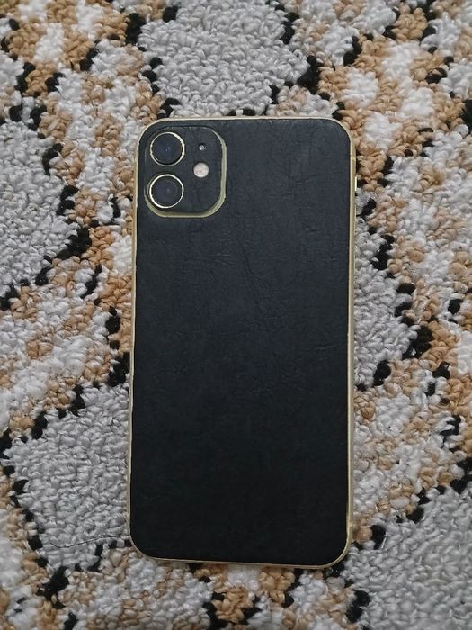 Iphone 11 sotiladi srochna