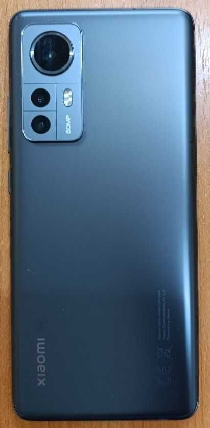 Продаётся телефон Xiaomi 12