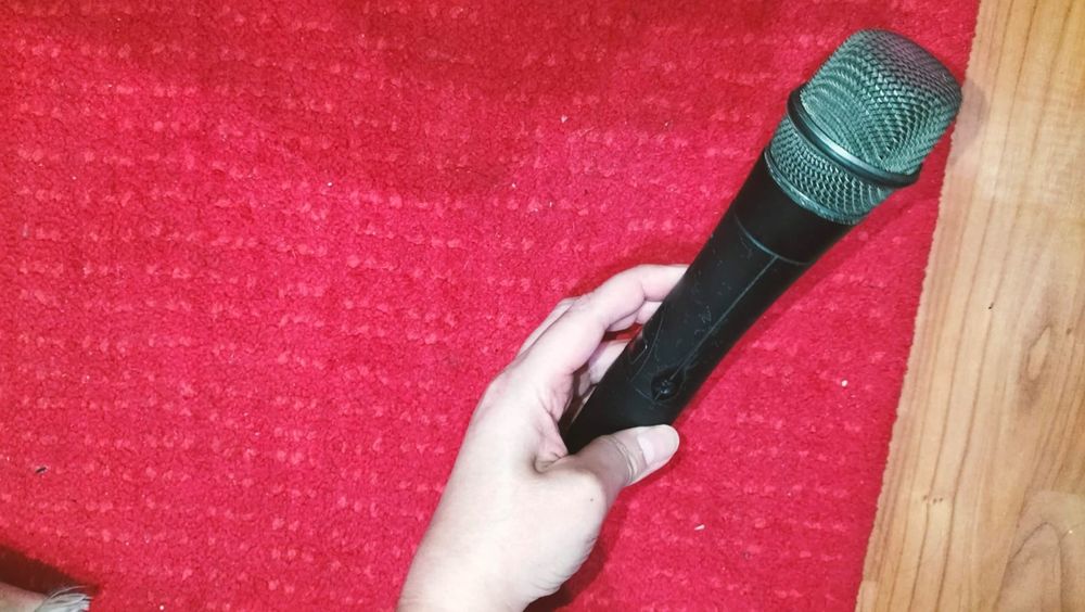 Vând microfon RE2 Electrovoice în București