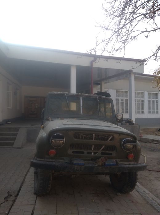 UAZ 469B sotiladi srochni