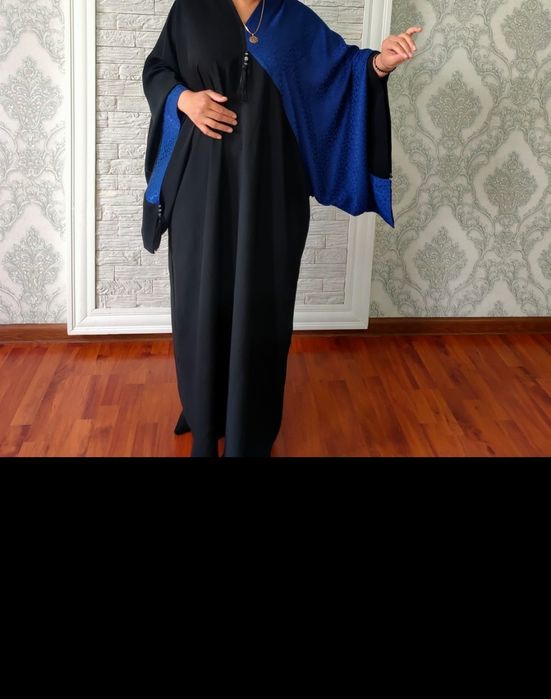 Платье женское .