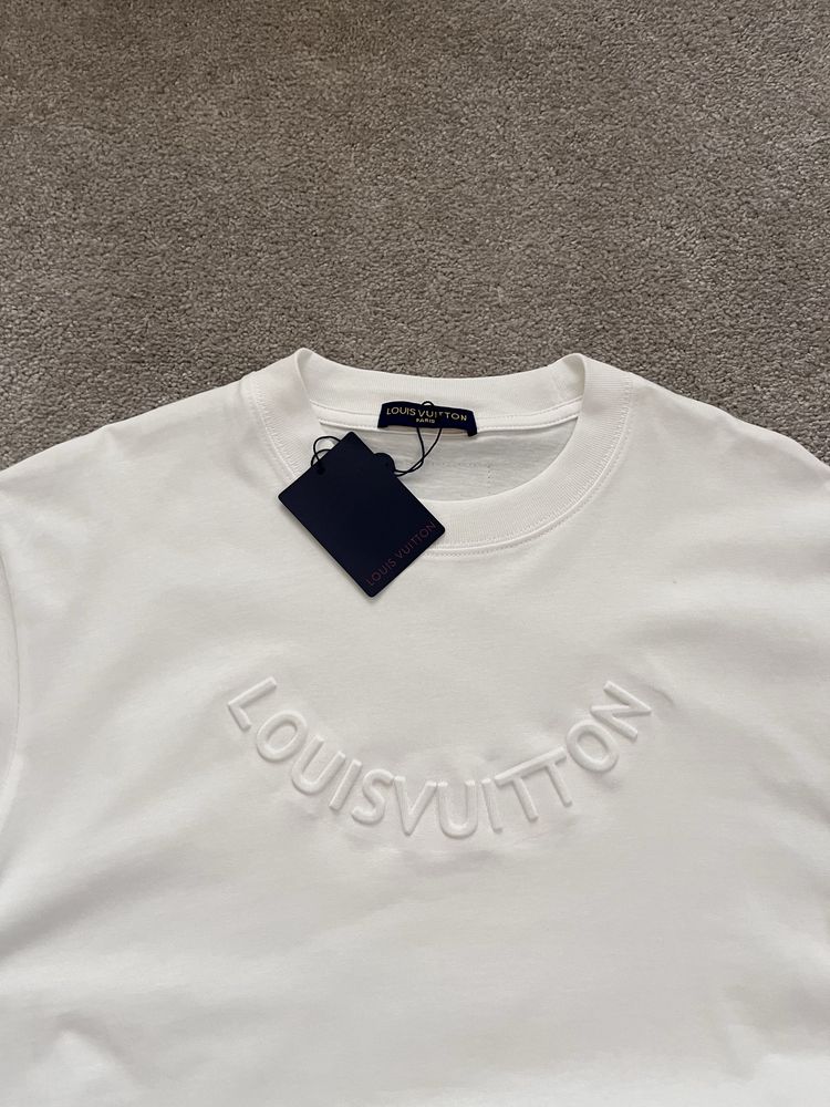 LV мъжка тениска New Season