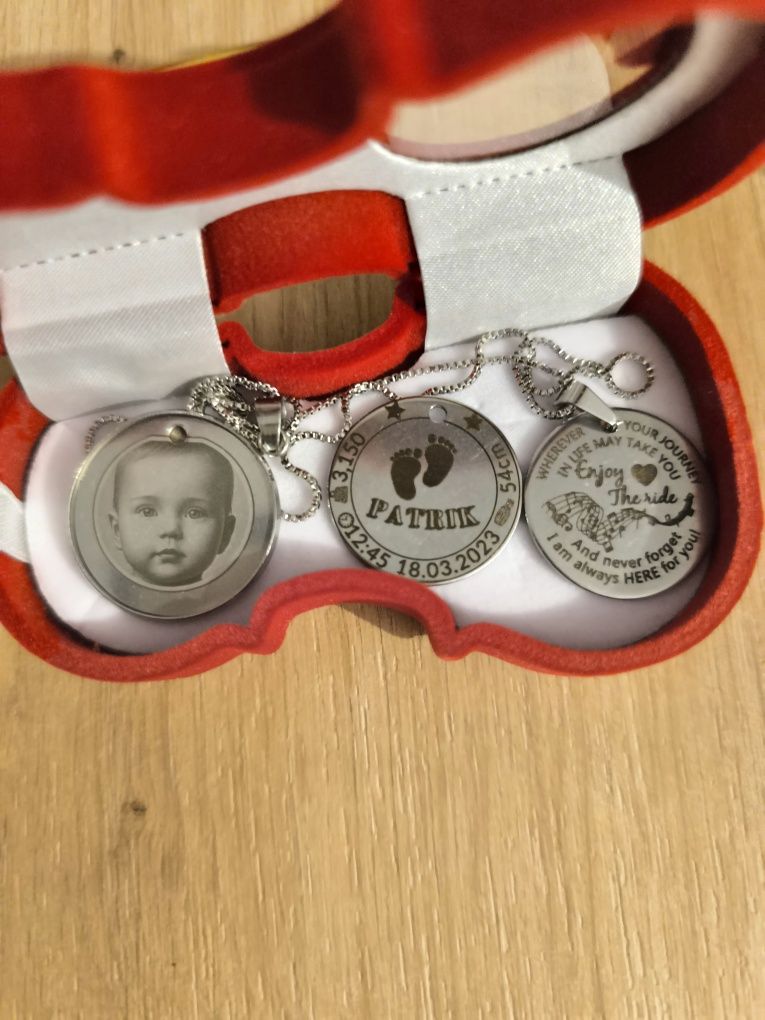 Coliere personalizate