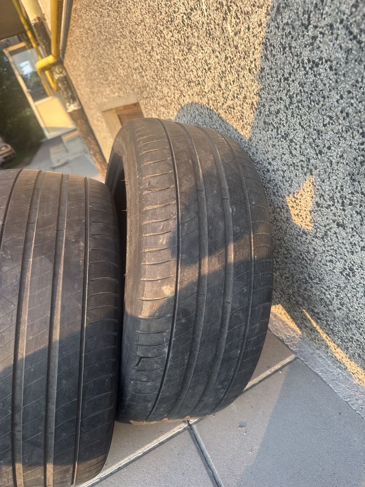 235/45/17 Michelin primacy 3