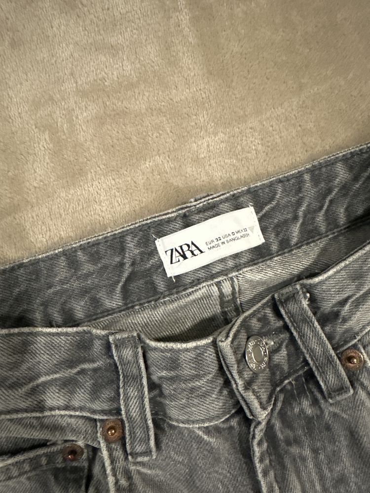 Дамски дънки Zara- сиви, размер 32