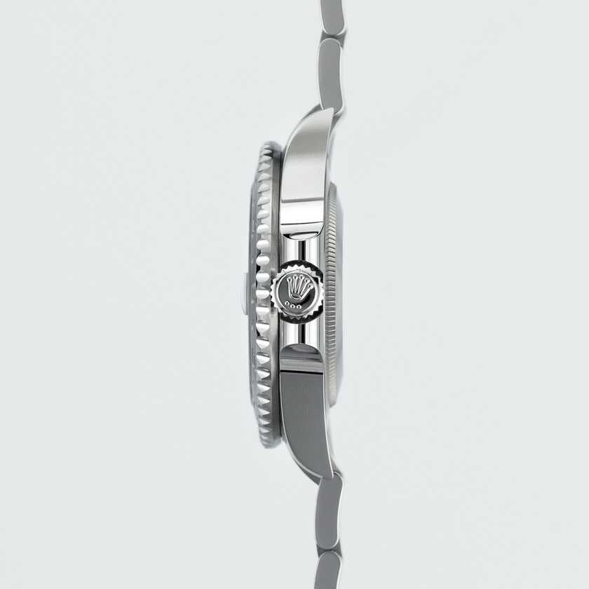Rolex Oyster GMT Master II 126710GRNR-0004 “Bruce Wayne”
