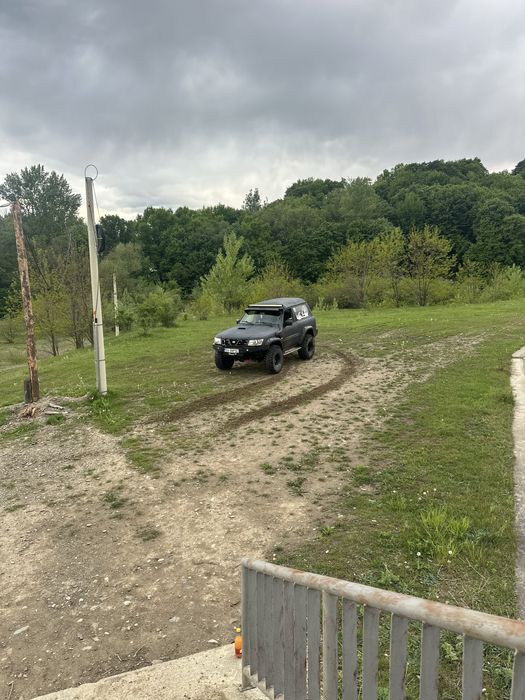 Nissan Patrol Y61