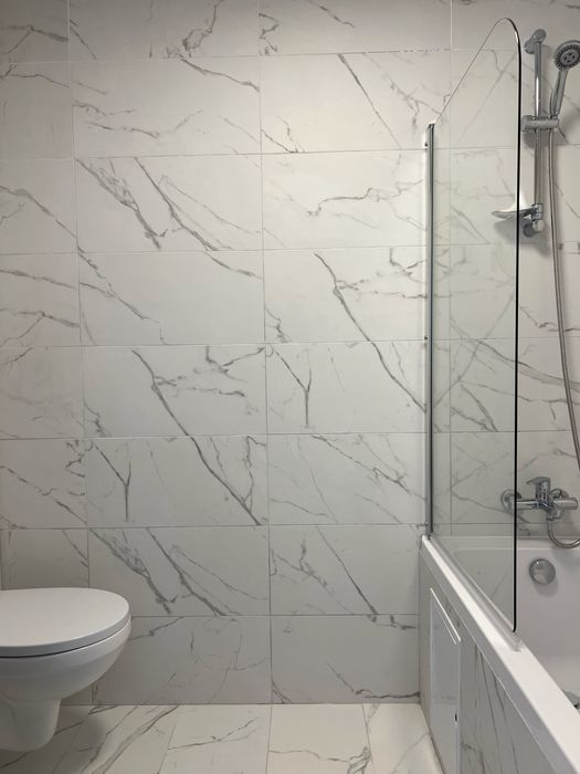 Garsonieră nouă de închiriat + loc parcare, Complex Cosmopolis