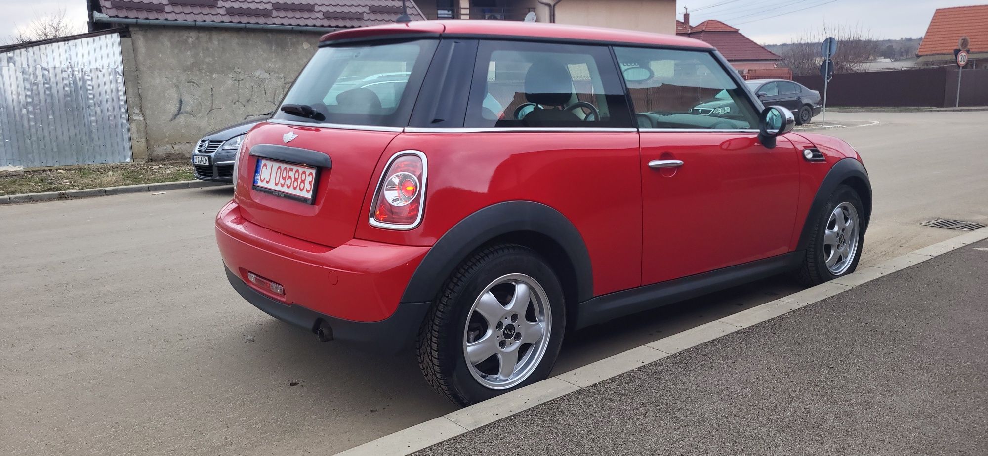 Vand Mini one 1.6i benzina  2012 euro5 98000km.