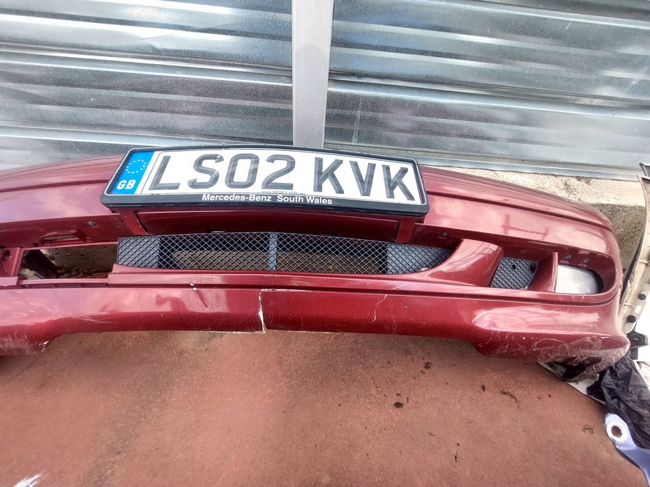 Преднa броня Mercedes Clk 208