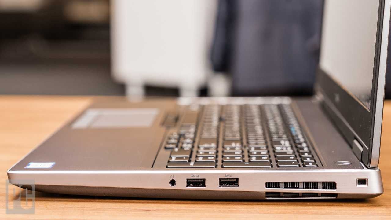 мощна мобилна работна станция DELL Precision 7740