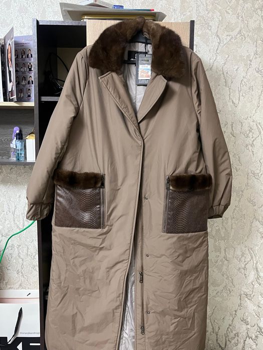 Пальто для зимы, 52-54 размера, воротник норковый