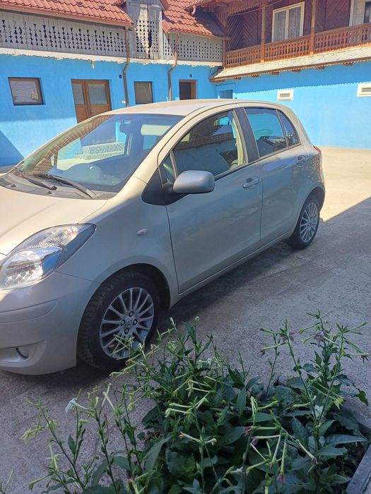Ma vinde Toyota Yaris