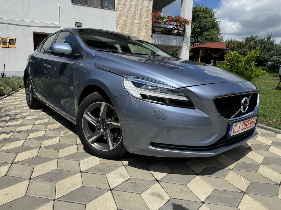 Volvo V40 D2 2017 / full led / Sirocol / Webasto