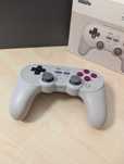 Продавам 8BitDo Pro 2 контролер