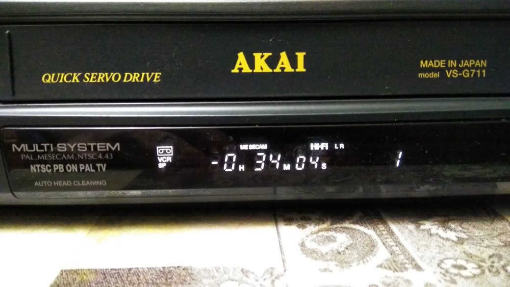 Видеомагнитофон Akai VS-G 711 EDG HFstereo