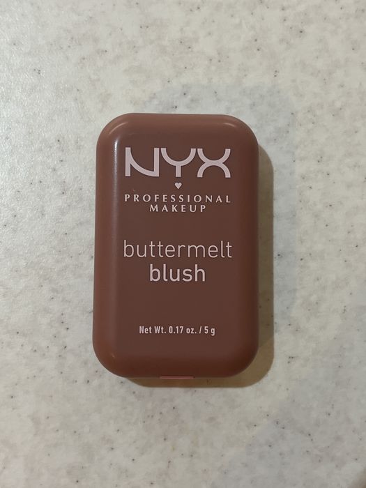 NYX Buttermelt blush руж
