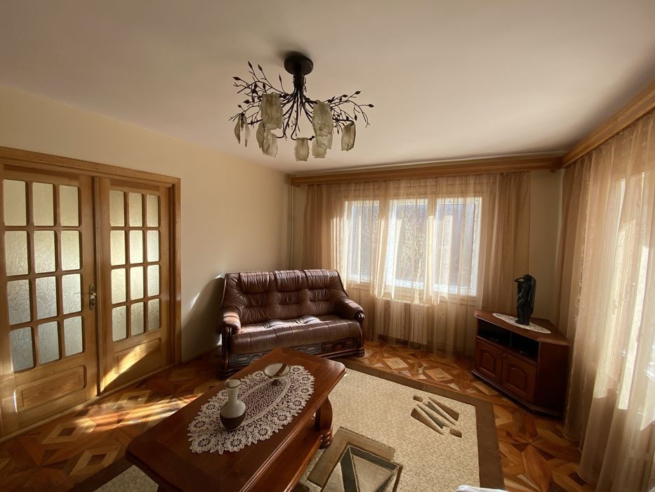 De vanzare casa/pensiune Baile Herculane