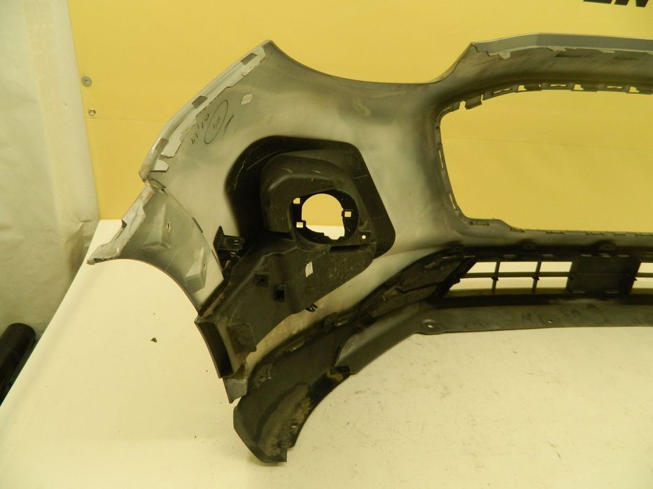 Bara fata Ford Puma, 2019, 2020, 2021, 2021, L1TB-17757-A, fisurata in partea de jos,include spoiler cu ornament fisurat in partea dreapta.