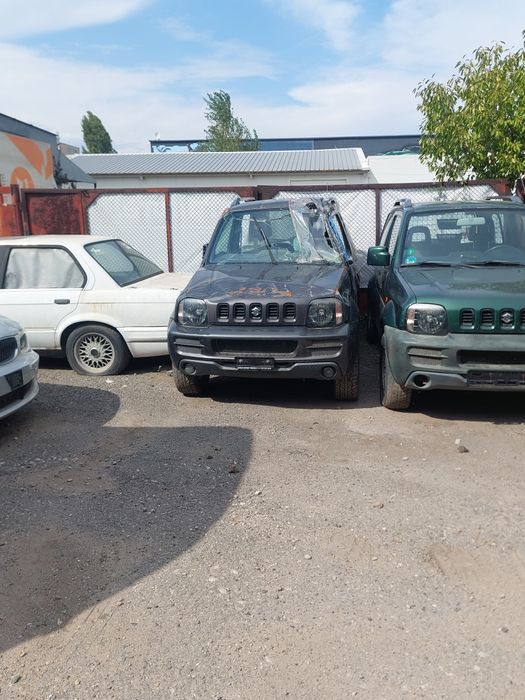 Suzuki Jimny 1.3 на части