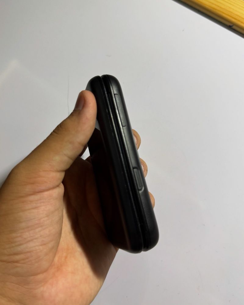 Nokia 2660 flip
