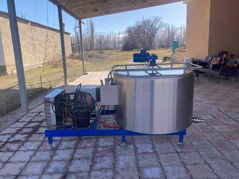 Танк охладитель молока на 350 литров
