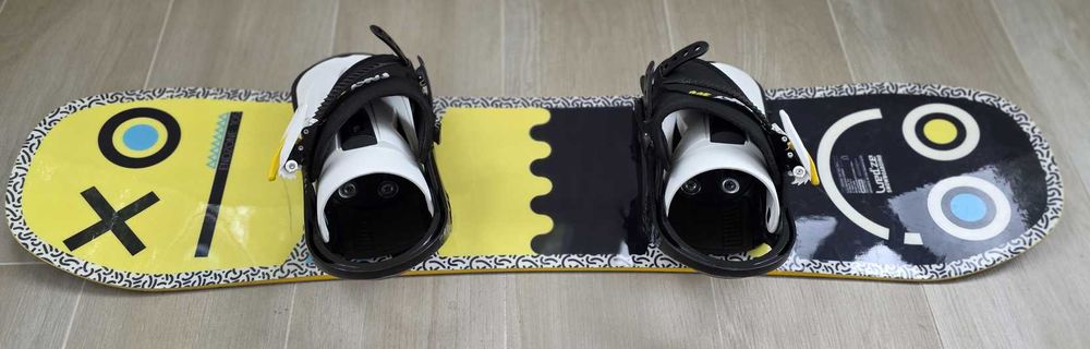 Echipament Snowboard (Boots, Placa, Casca)