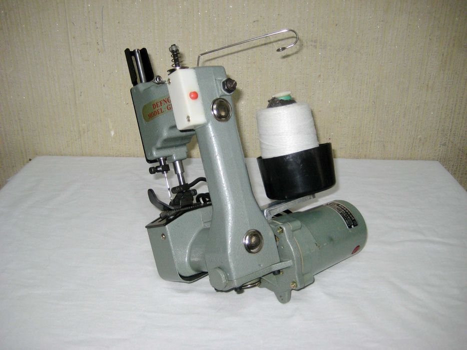 Коп тикадиган мошинка оригинал зур тикади янги холатда турипти!