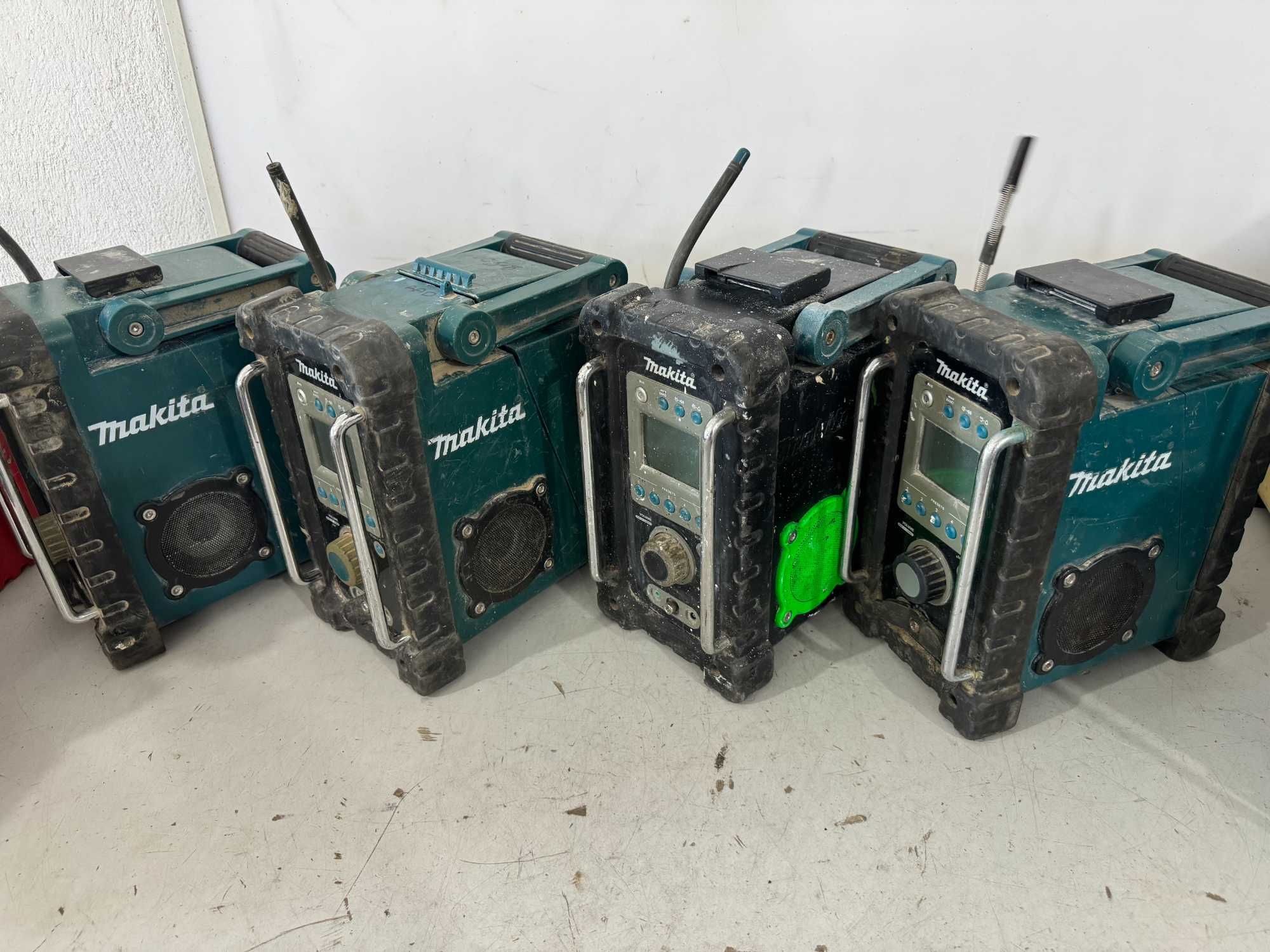 Радио Makita BMR 100 (solo)