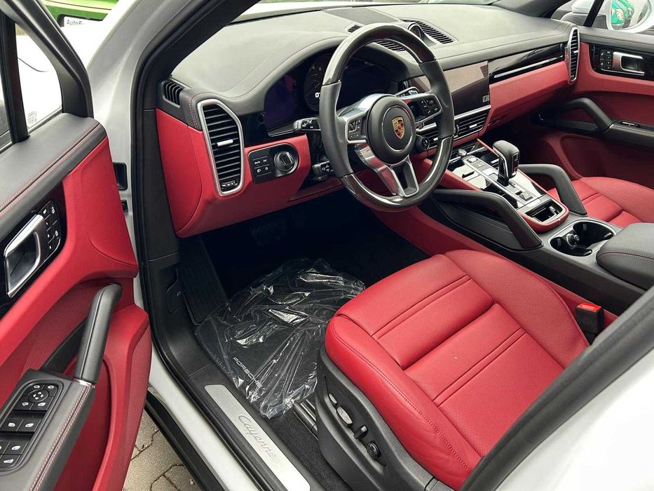 Porsche Cayenne Coupe SportChrono ZERO KM 2024