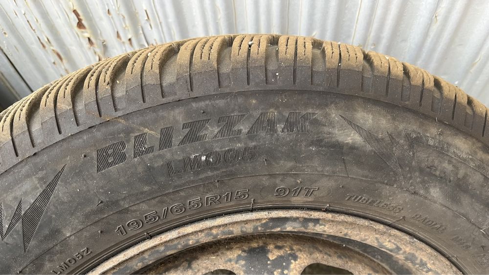 Зимни гуми 195/65R15 със стоманени джанти