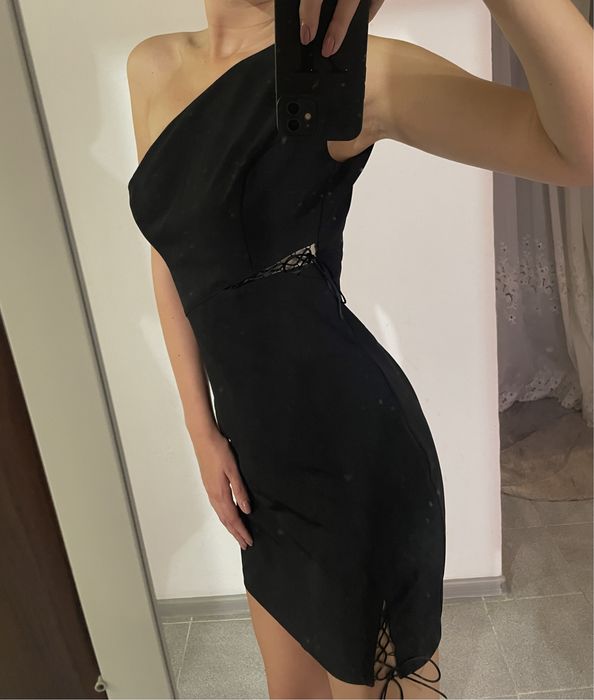 Официална елегантна черна рокля