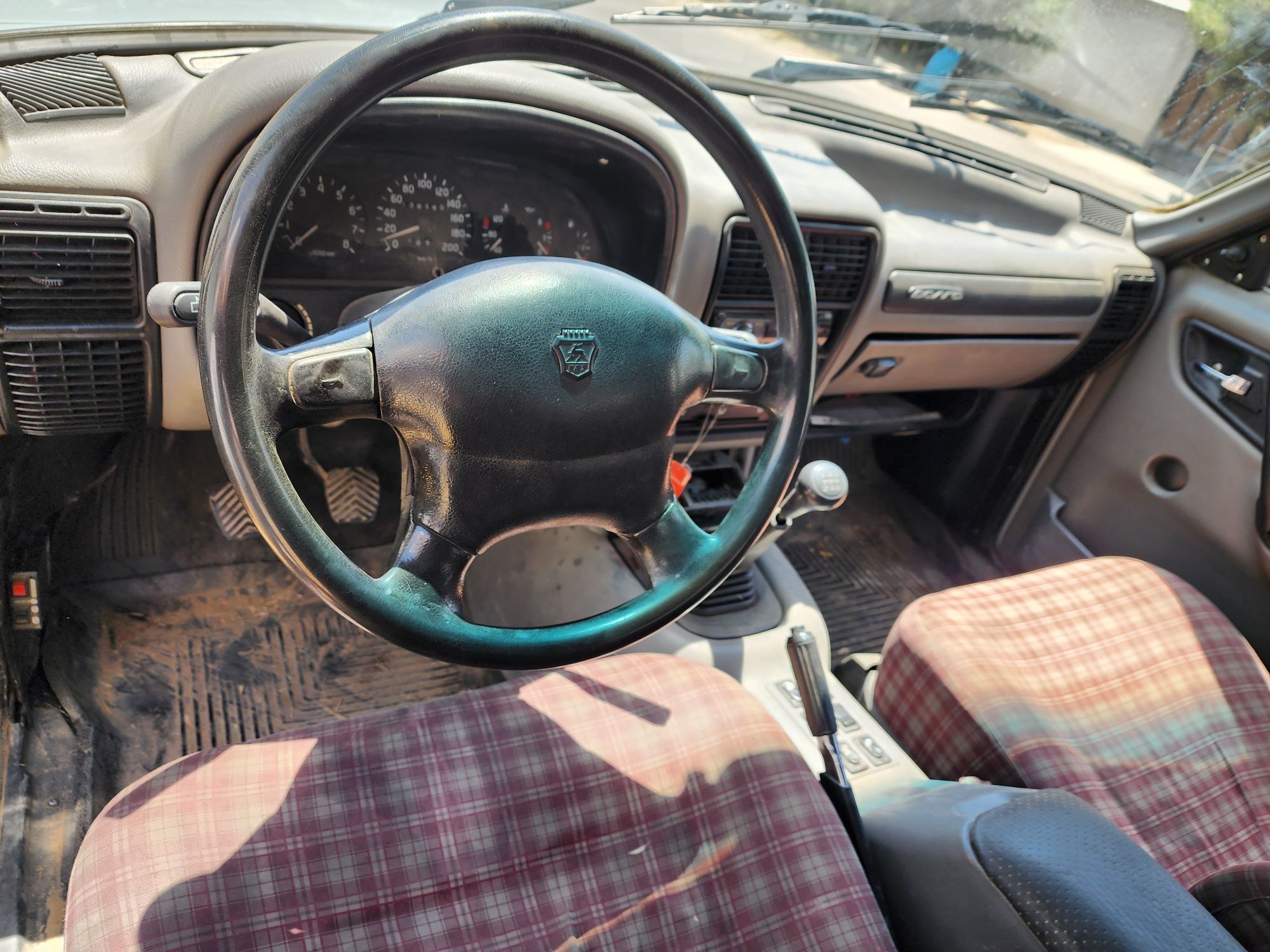 Volga srochni sotiladi pul zarur xolati yaxshi gazi bor