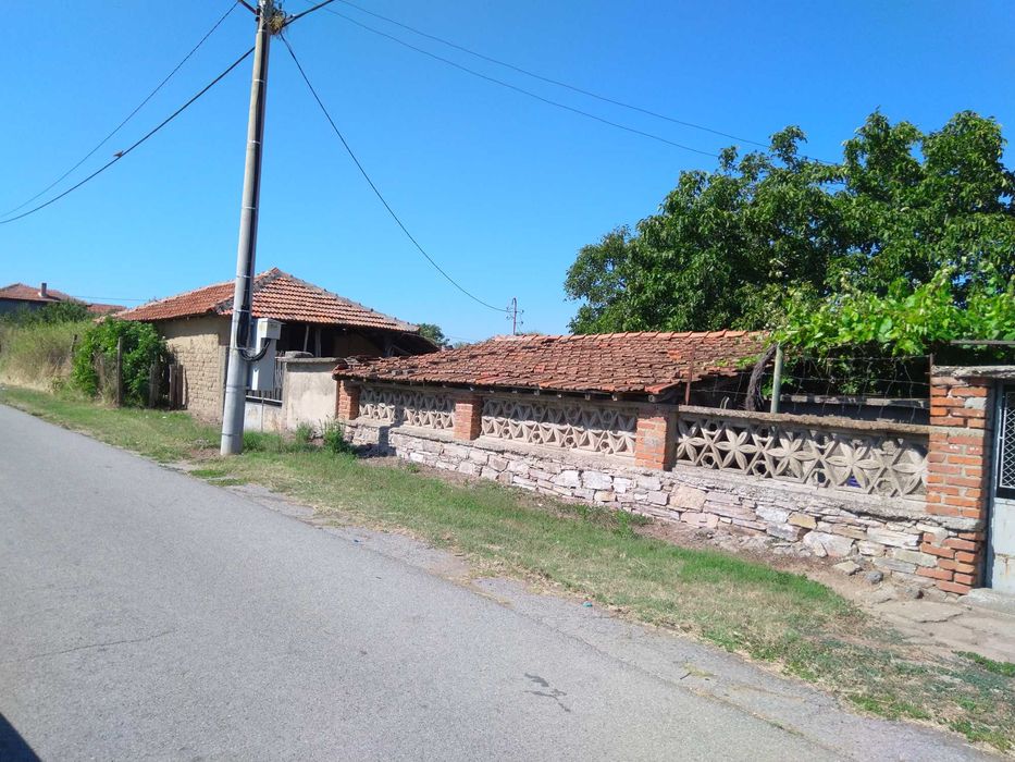 Продава се Къща в с. Хаджидимитрово, Област Ямбол - 150 кв.м за 200 €/кв.м - Снимка #1