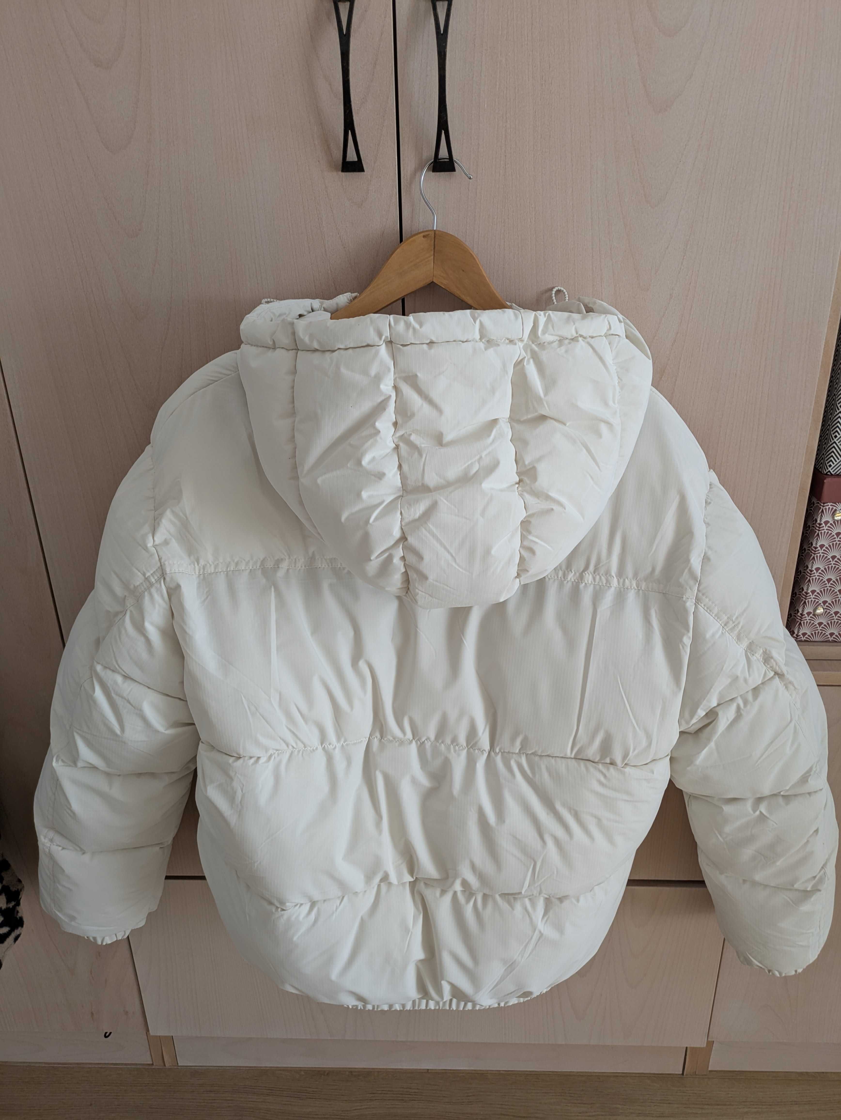 Ново яке Bershka , M - с етикет