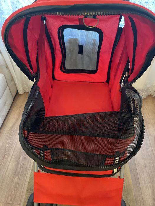 Carucior pentru plimbat animale