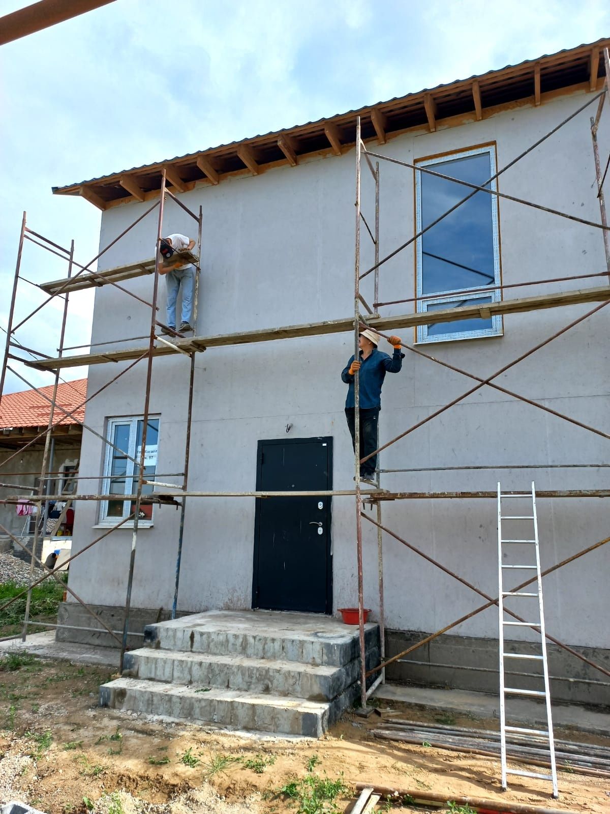 Опалубка, строительные леса на прокат. Аренда вышка тура