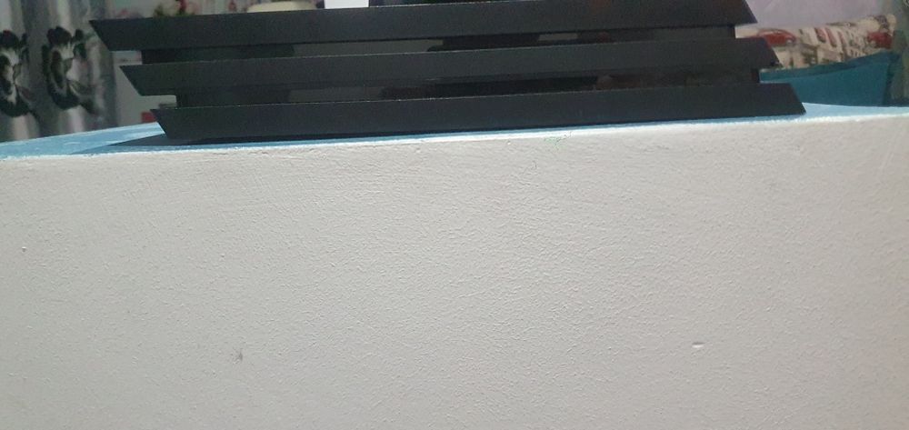 Vând PS4 PRO 1T  în stare impecabila plus jocuri.