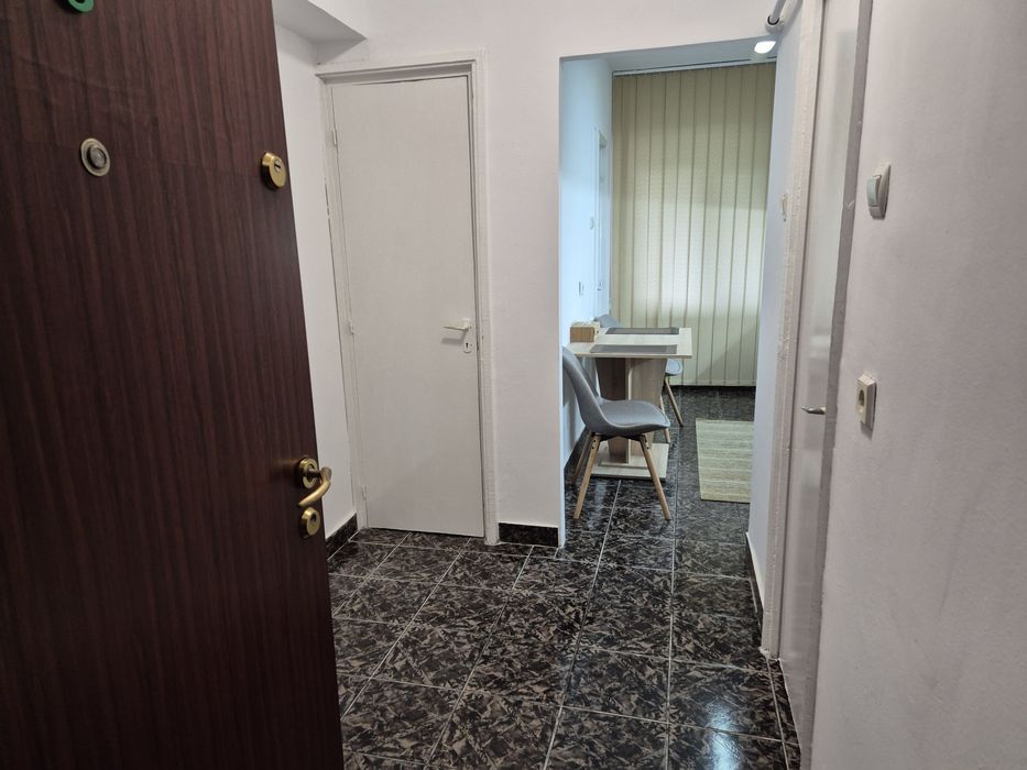 Închiriere garsoniera