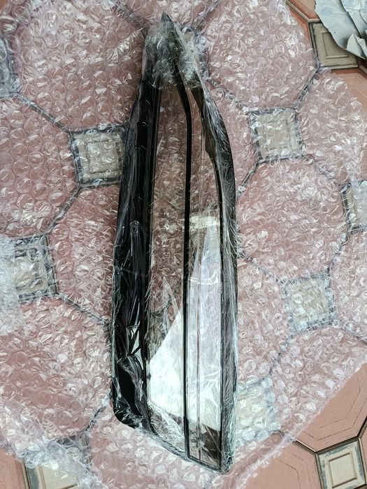 BYD  стекло фары