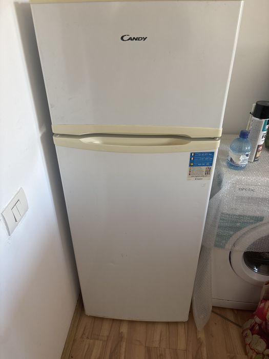 Vand frigider Candy