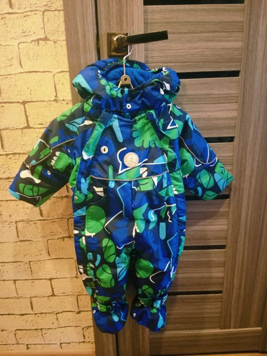 Продам детский комбинезон осень-весна