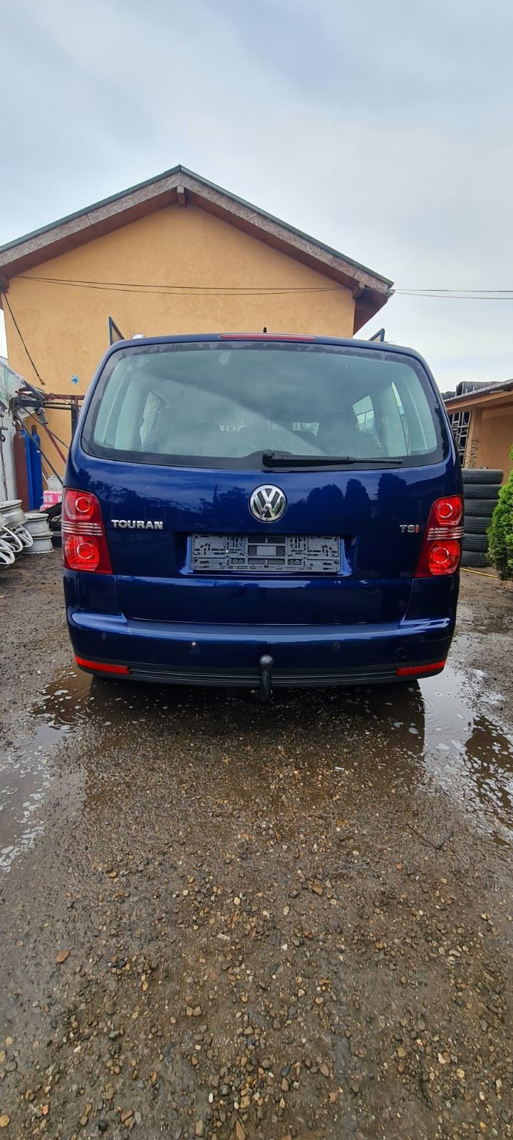 Vând vw Touran 1.4tsi